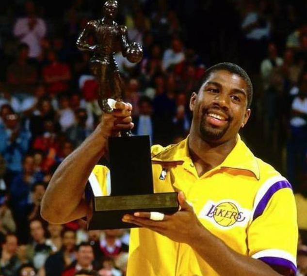 前景让球迷 前景让球迷